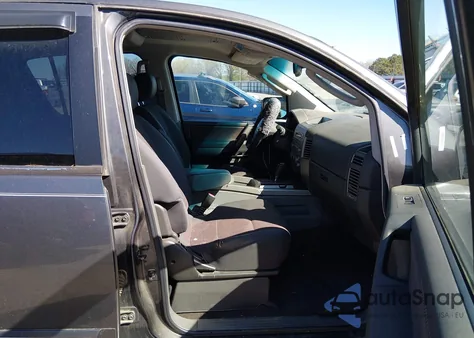 2005 Nissan Armada Se from USA, damaged, VIN 5N1AA08B15N720131